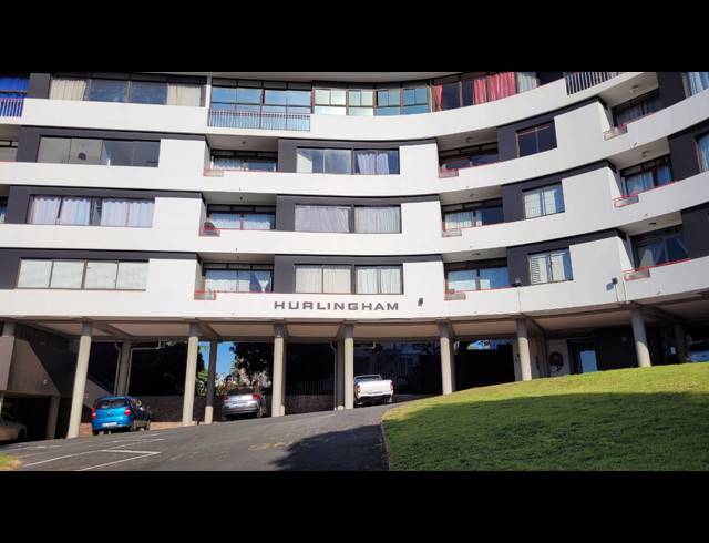 3 BEDROOM SECTIONAL TITLE RENTED IN ESSENWOOD
